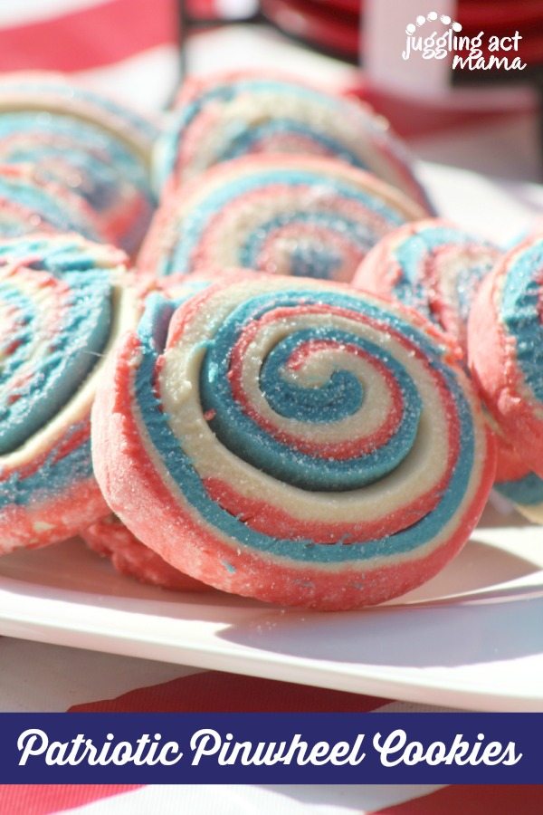 Make these super festive and patriotic Sugar Pinwheel Cookies for your 4th of July picnic and your guests will be super impressed!! via @jugglingactmama