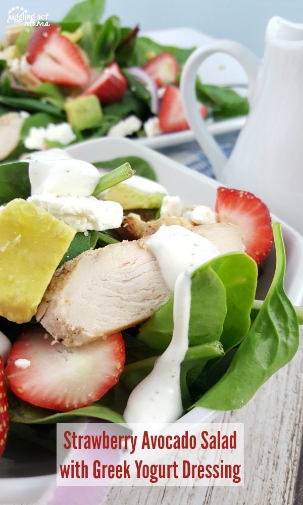 This Spinach and Strawberry Salad with Greek Yogurt Dressing is packed sweet strawberries, grilled chicken, tangy feta cheese, and more. via @jugglingactmama