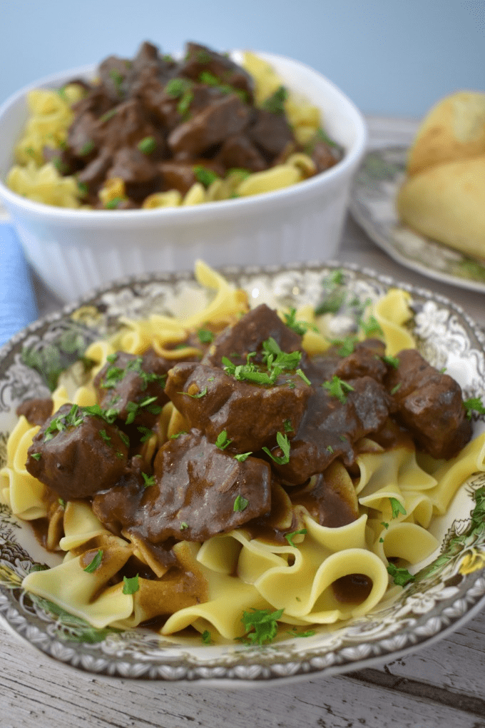 BEEF TIPS AND GRAVY Savory delicious beef tips smothered in rich homemade brown gravy! Includes stove top or slow cooker instructions. via @jugglingactmama
