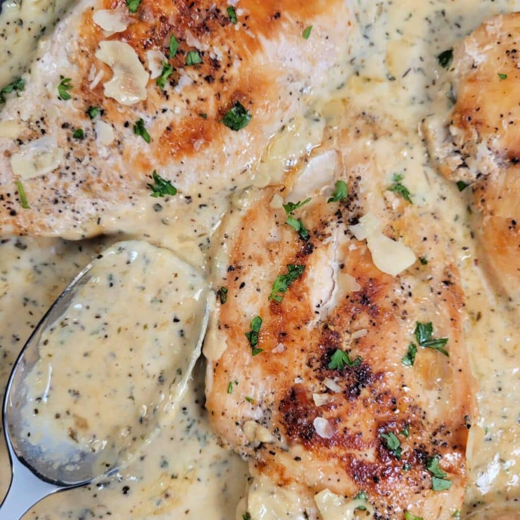 Chicken with garlic and creamy parmesan sauce.